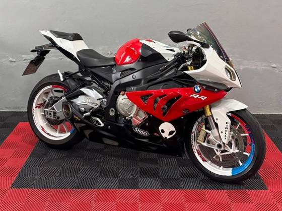 BMW S 1000 RR BMW S 1000 RR